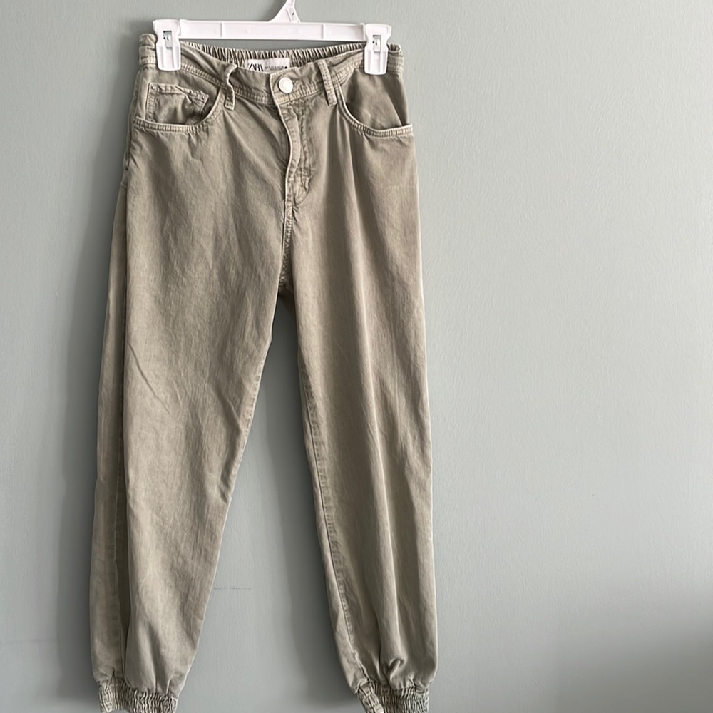 Zara joggers, size small, EUC, olive green, elastic in back and at ankle,